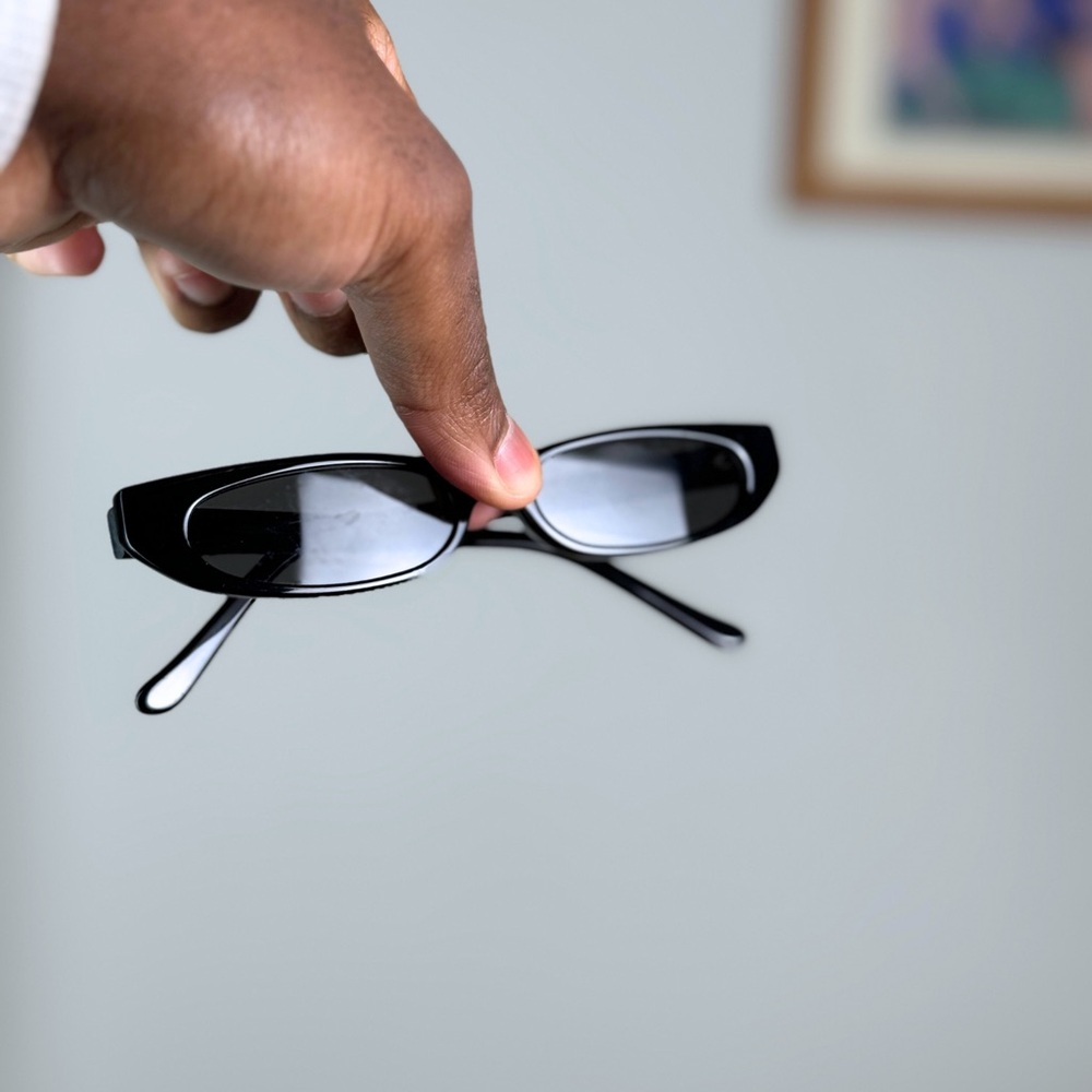 Black Rectangular Sunglasses - image 3